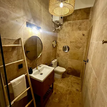 Le Petit Pecheur De * Cassis